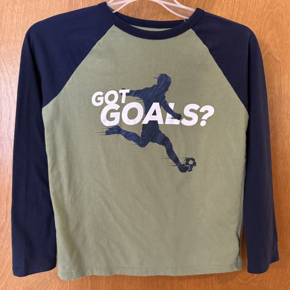 GAP Kids "GOT GOALS?" Shirt, Boys Size Medium, Long Sleeves, Green Navy, EUC